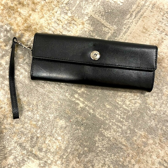 Etienne Aigner Slim Black Leather Wallet Wristlet With Detachable Strap - Picture 1 of 13